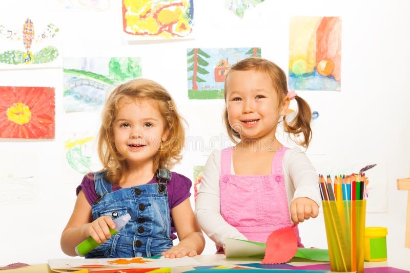 568 Cutting Gluing Worksheets Stock Photos Free Royalty Free Stock 